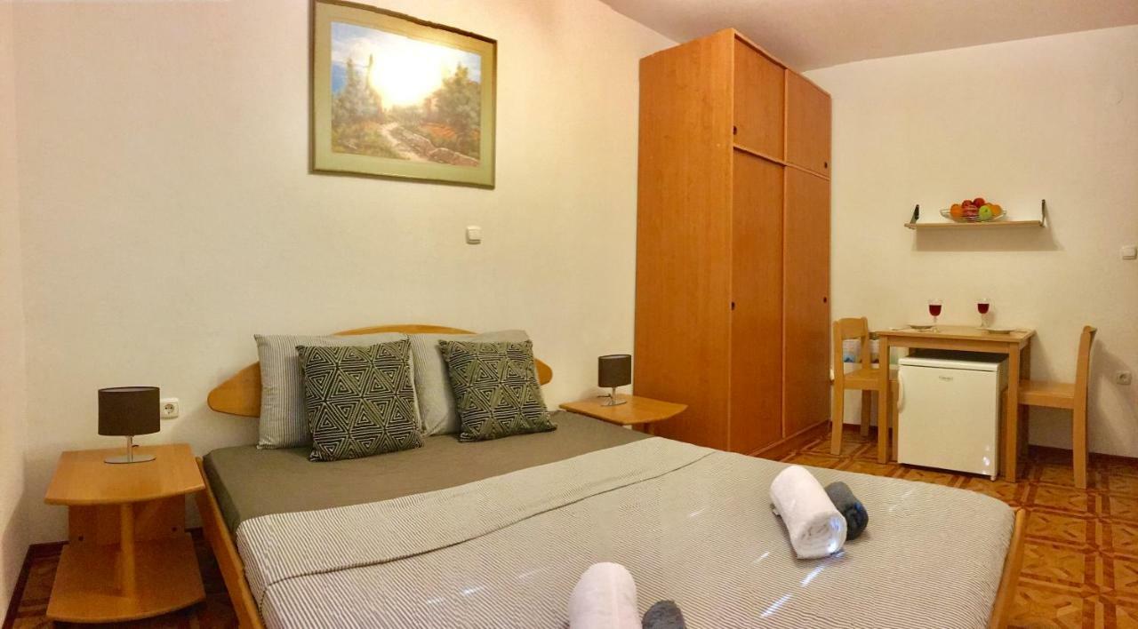 Apartmani Lisac Baska  Exterior photo